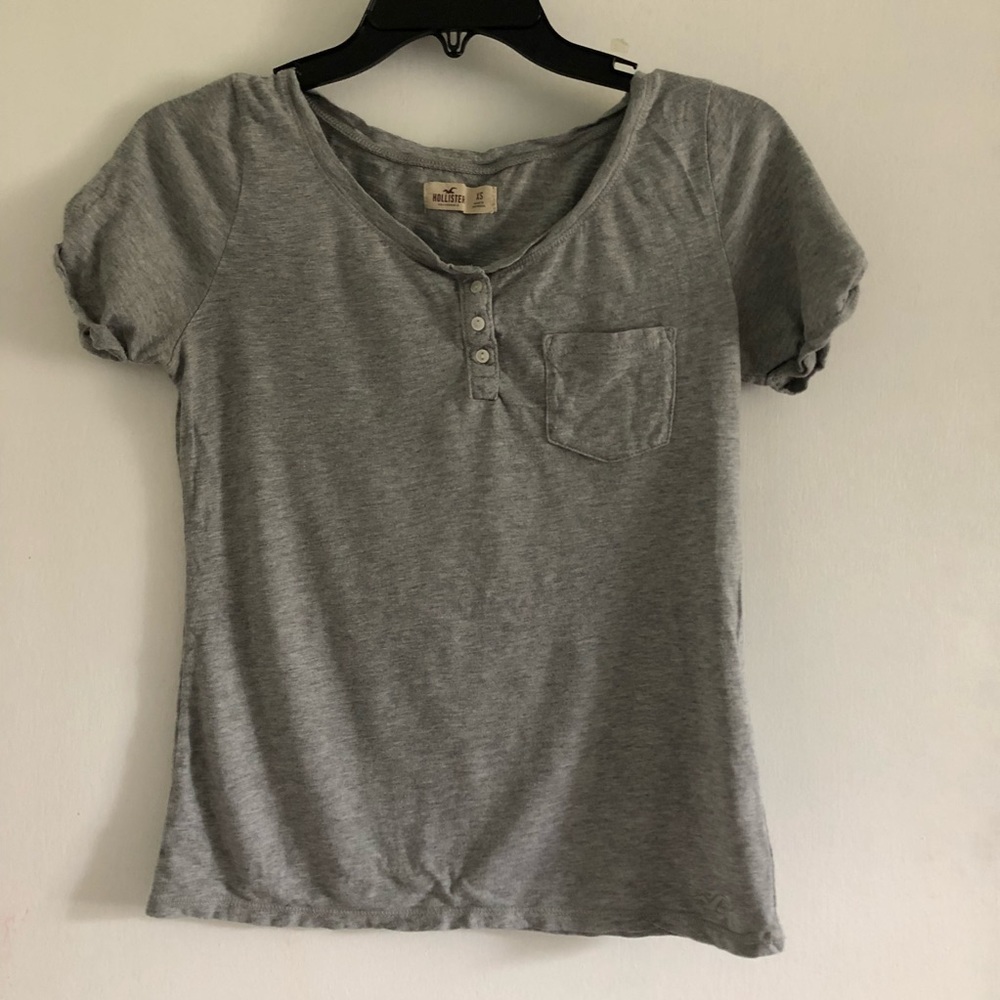Grey top